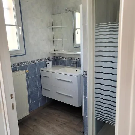 Mini-hôtel Changé, 10mn Le Mans 72 *